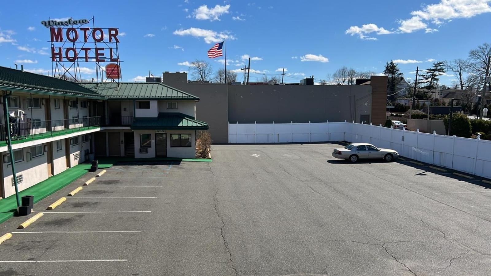 Winslow Motel Линдхърст Екстериор снимка